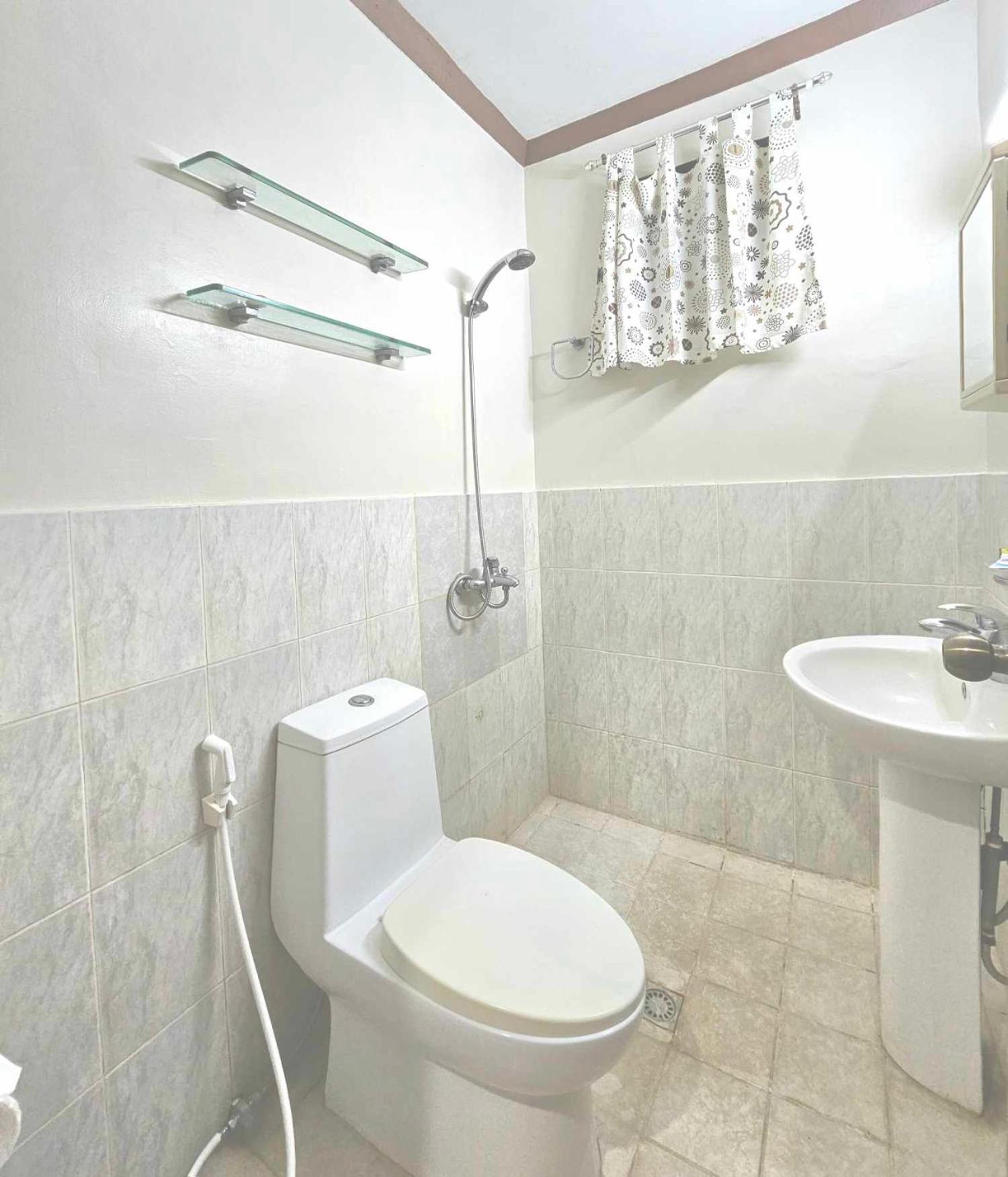 Eagles Nest Beach Resort Davao Екстер'єр фото