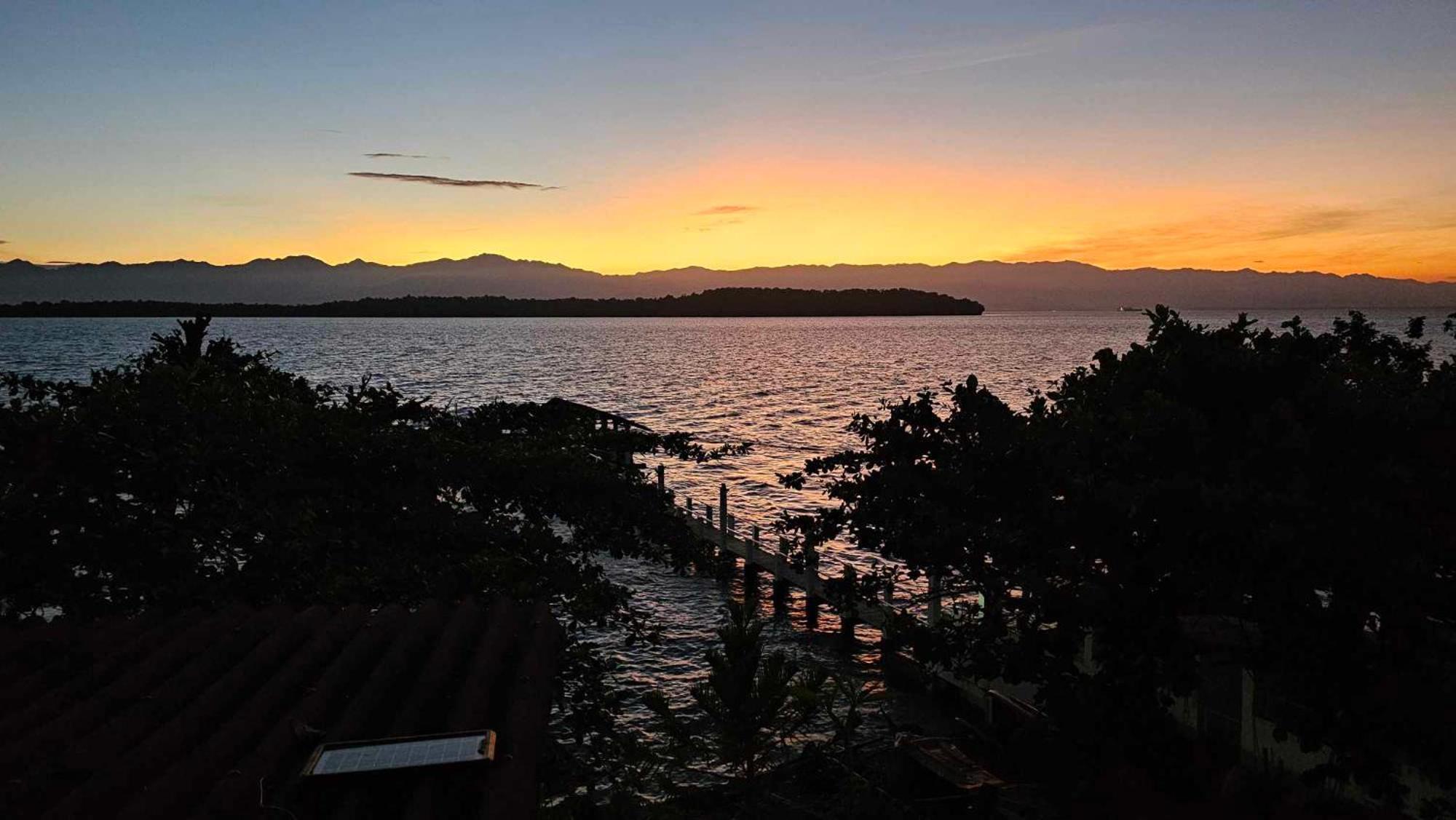 Eagles Nest Beach Resort Davao Екстер'єр фото